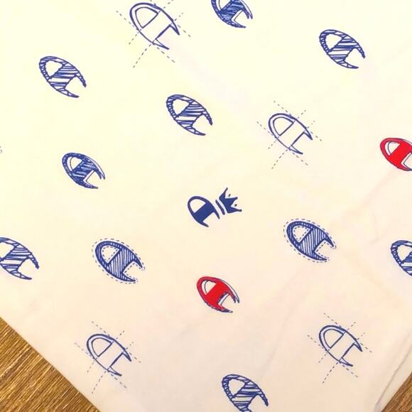 Champion White, Blue, and Red Short Sleeve Cropped Shirt Size XS - Picture 5 of 7